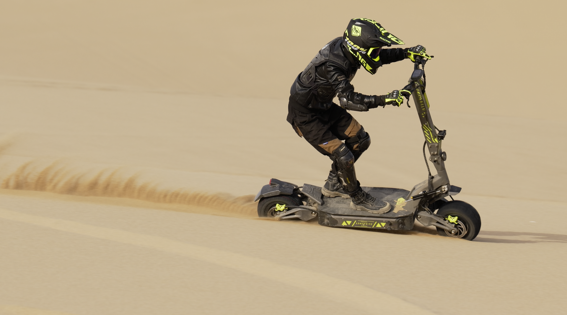 Langfeite GT2 RS poušť